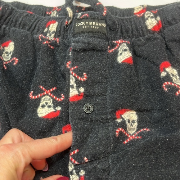 Lucky SKULL Santa HAT black flannel pants lounge CANDY CANES crossbones mens XL - Picture 10 of 14